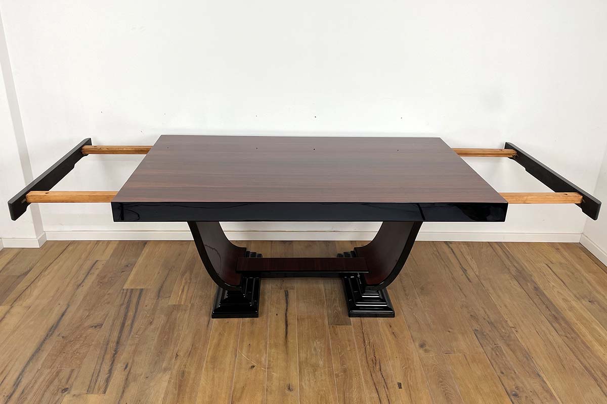 Großer ausziehbarer Art Deco Tisch aus Palisander und Klavierlack