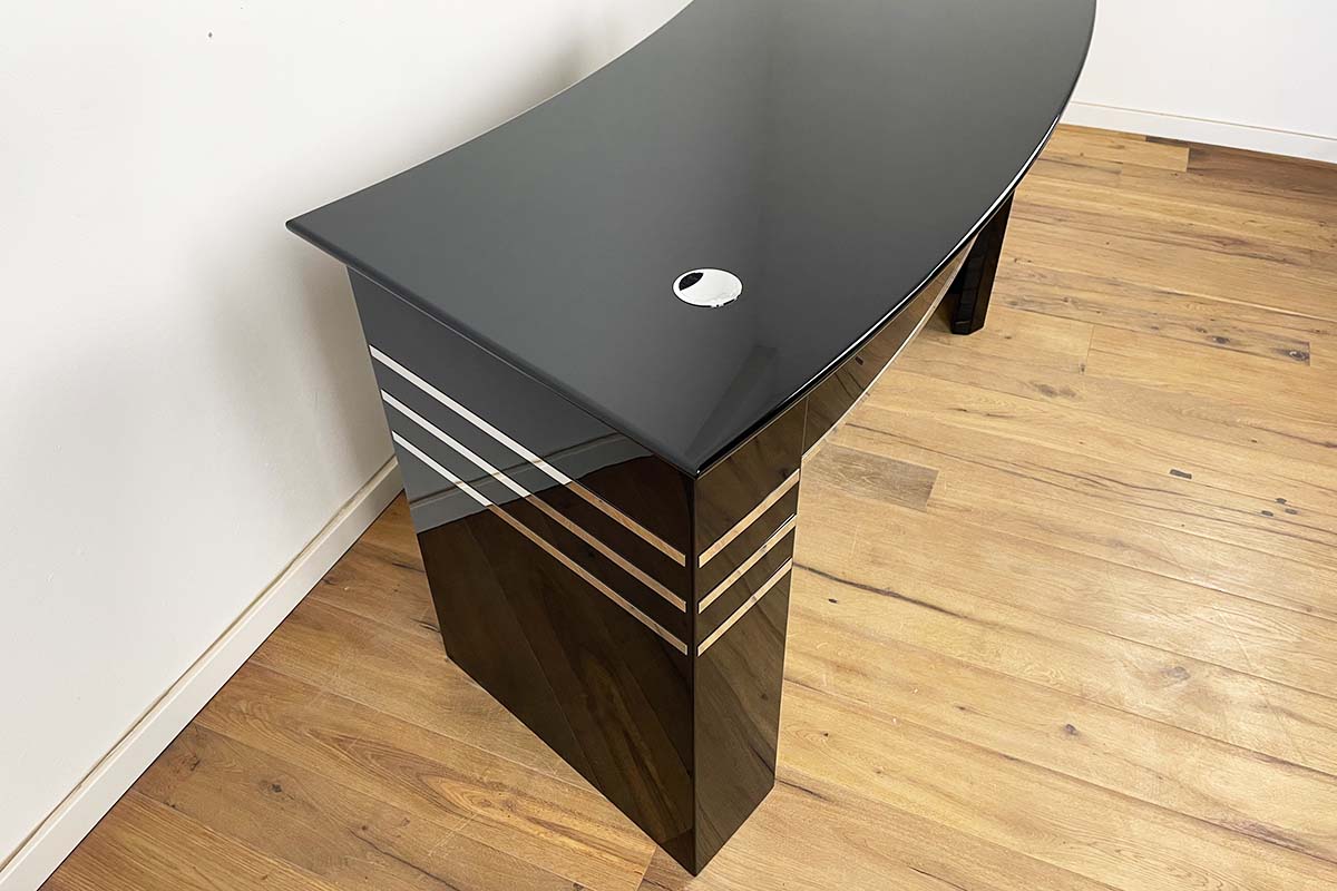 Bauhaus Schreibtisch aus einer alten Druckerei