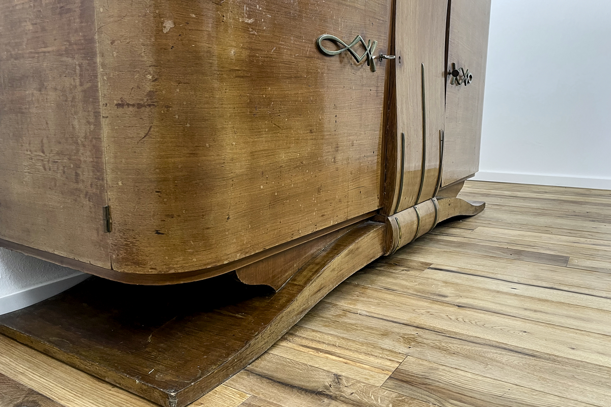 Art Deco Sideboard aus Palisander mit Messingapplikationen Paris um 1920