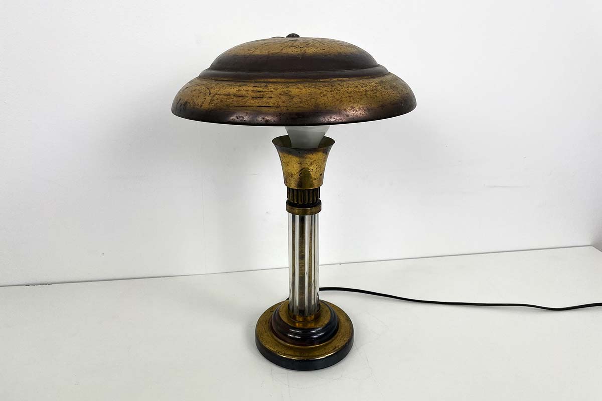 Art Deco Tischlampe aus Messing mit Glasstäben