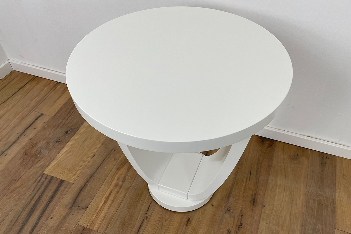 Beistelltisch im Art Deco Stil weiss matt lackiert 
