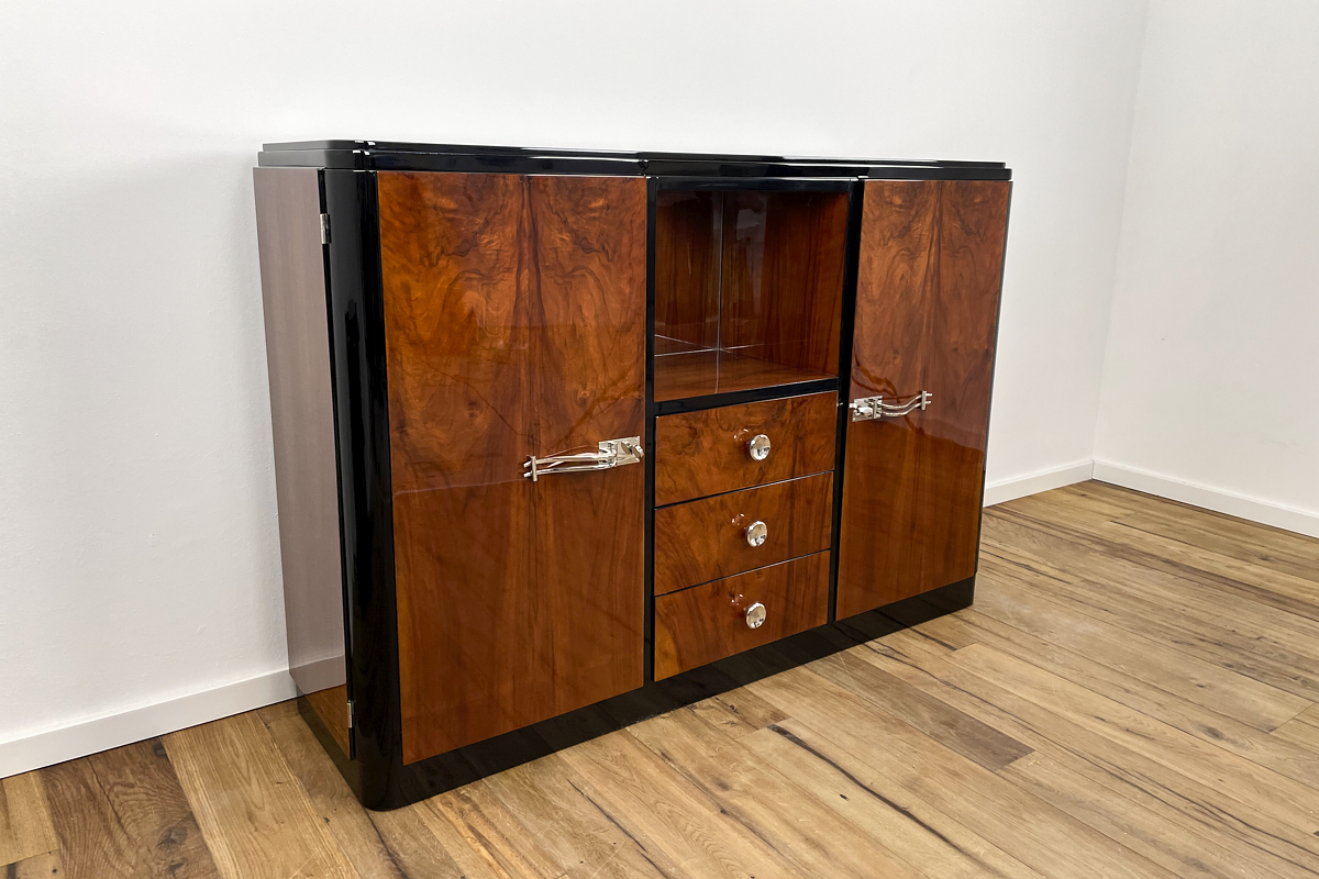   Art Deco Highboard mit tollem Furnier und verspiegeltem Fach, die originalen Griffe wurden neu verchromt